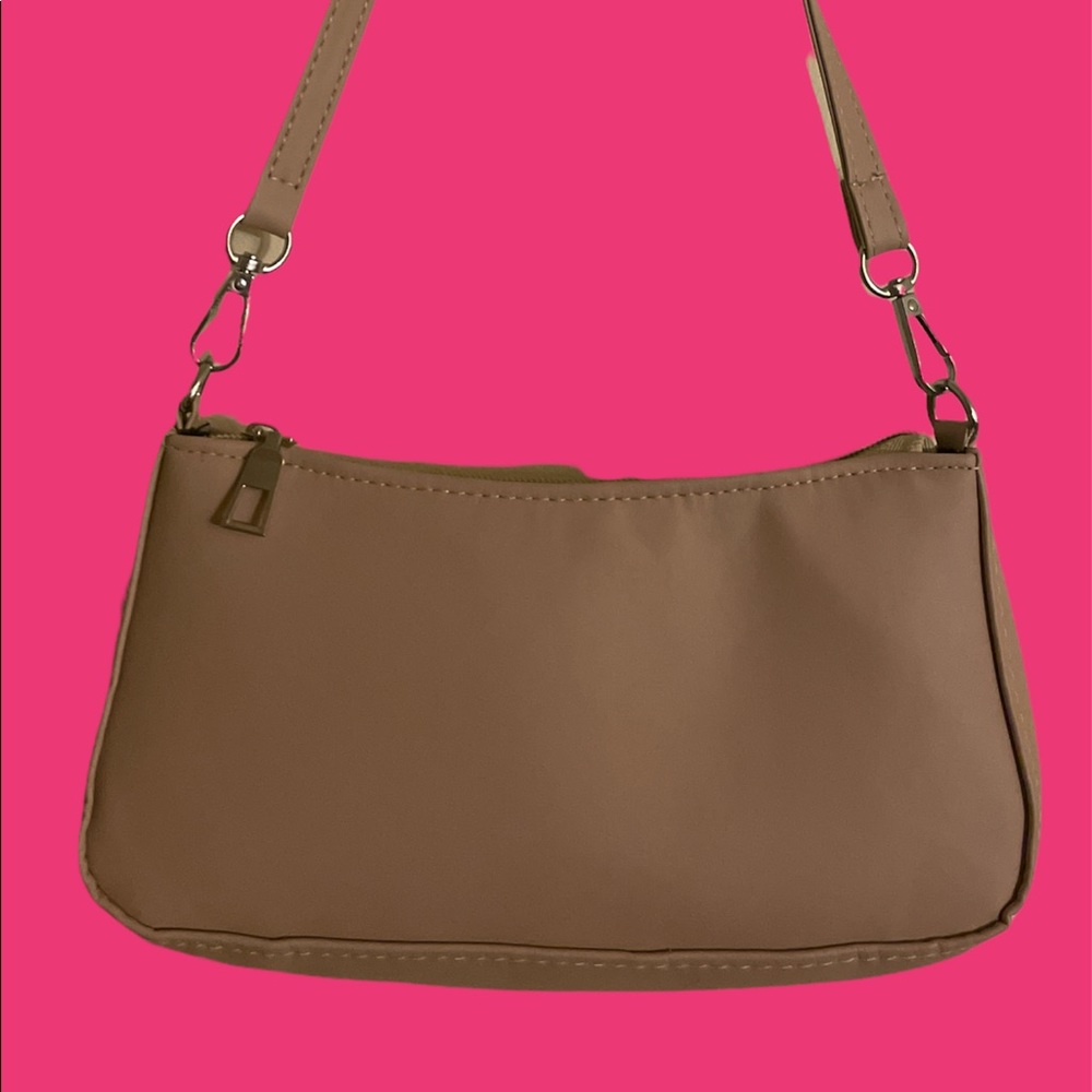 MINIMALIST BAGUETTE PURSE 👜🤎
